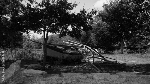 Barque abandonnée © Arnaud