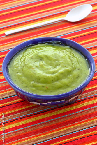 Delicious mexican guacamole dip
