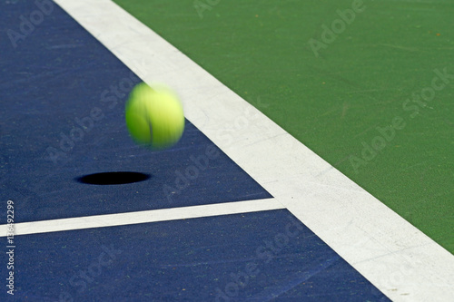 moving tennis ball © leisuretime70