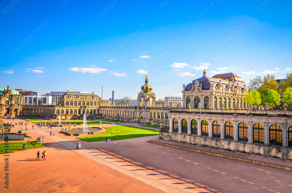 Obraz premium Famous Zwinger palace (Der Dresdner Zwinger) Art Gallery of Dresden, Saxrony, Germany