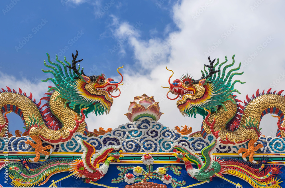 colorful chinese dragon statues on roof decoration chinese temple 