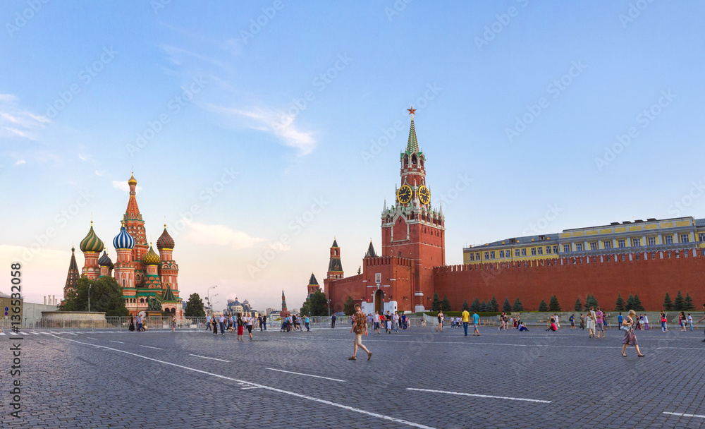 Fototapeta premium St. Basil Cathedral, Red Square. Moscow Kremlin 