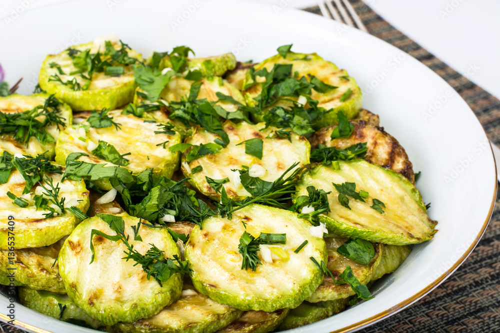 Fried zucchini with herbs and garlic Fried zucchini with herbs and garlic