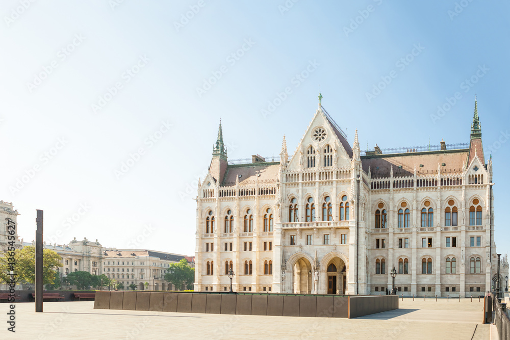 Obraz premium Backside of Hungarian Parliament building in Budapest, Hungary