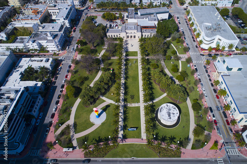 Foto Aerial image of Collins Park Miami Beach Florida