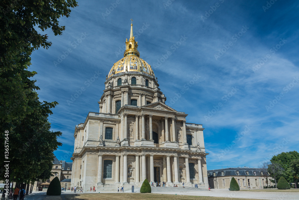 Obraz premium The Dome des Invalides in Paris