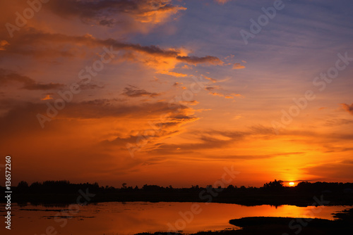 beautiful sunset, clouds at sunset, colorful sunset © sutadimages