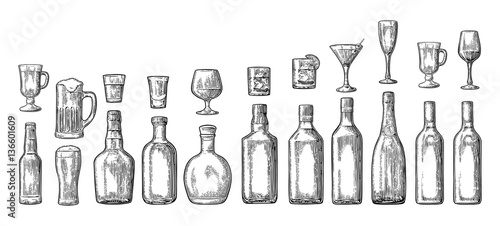 Set glass and bottle beer, whiskey, wine, gin, rum, tequila, champagne, cocktail