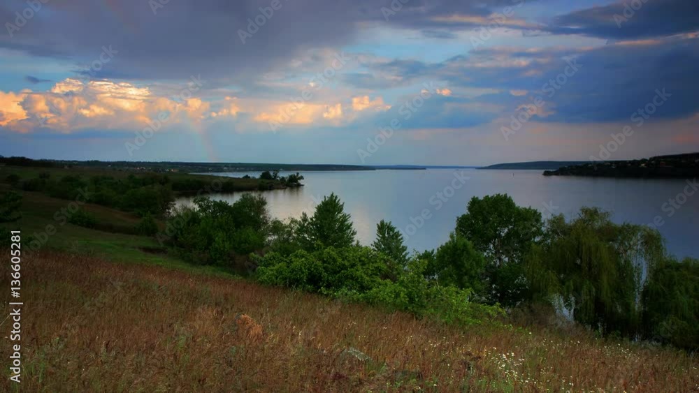 River Sunset. HD shot with motorized slider.
River Sunset. HD shot with motorized slider.