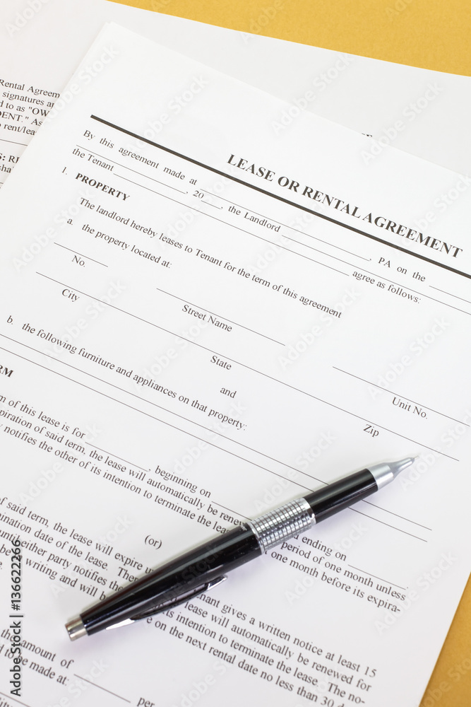 Close - up Lease or Rental agreement form Close - up Lease or Rental agreement form