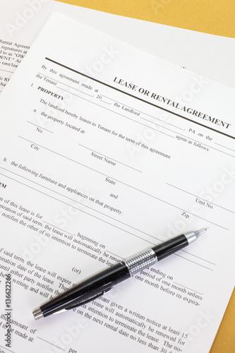 Close - up Lease or Rental agreement form