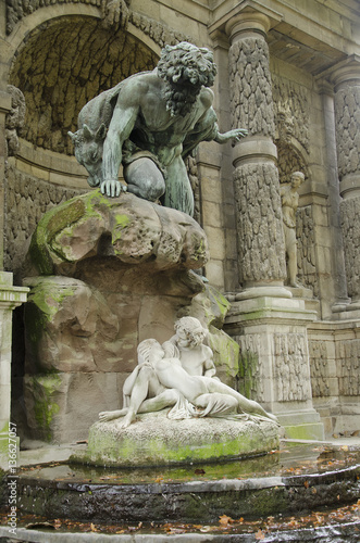 Fontaine Médicis / Jardin du Luxembourg / Paris