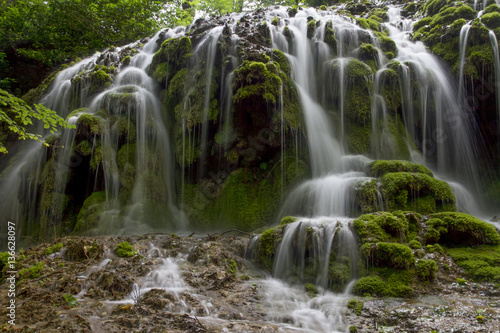 Cascade   Saint Pons   Domaine   G  menos