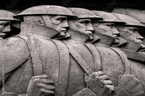 Φωτογραφία Liverpool Cenotaph close-up