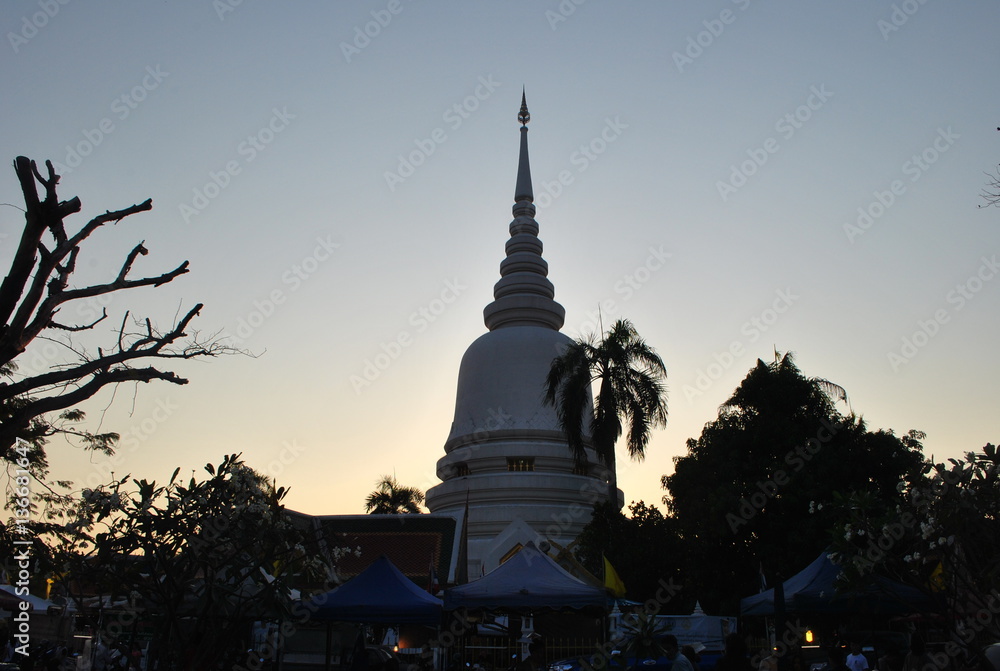 White Stupa Wat Phra Sri Mahatatu Bangkok Temple thailand
