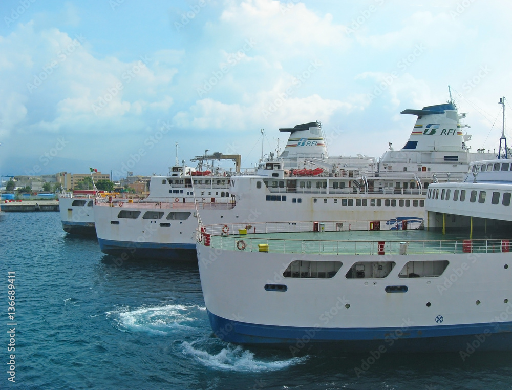 Shipping port Messina Shipping port Messina