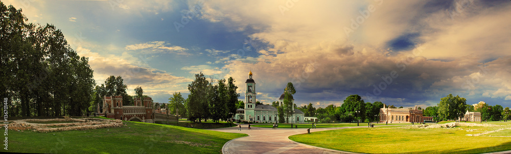 Obraz premium Russia, Moscow, Tsaritsyno park. Panorama