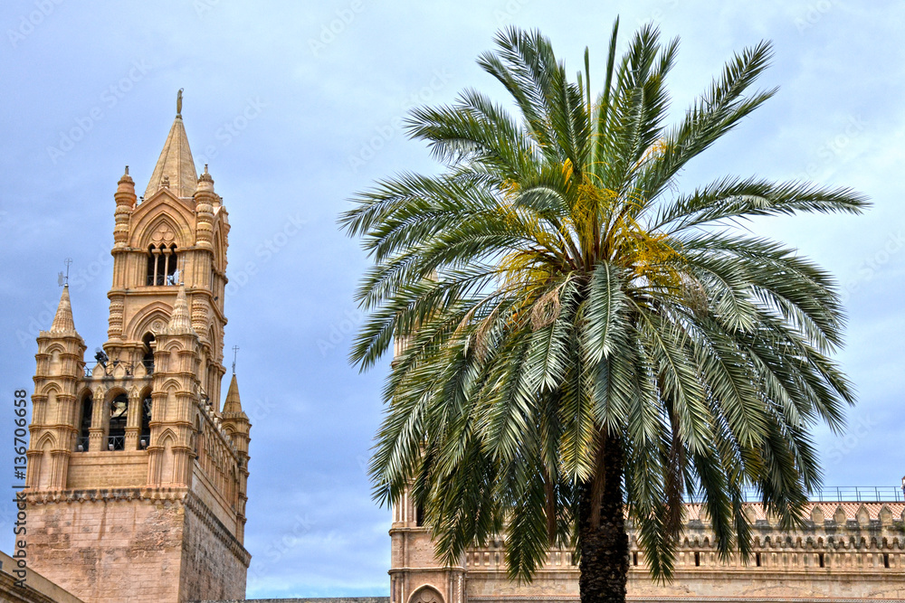 Maestosa Cattedrale di Palermo della Santa Vergine Maria Assunta Maestosa Cattedrale di Palermo della Santa Vergine Maria Assunta