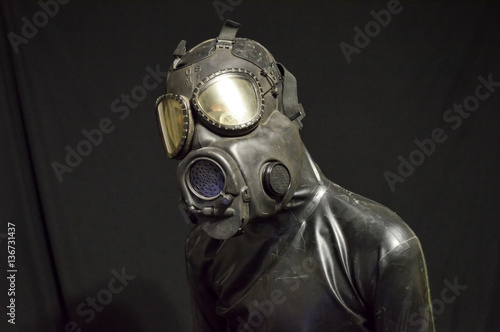 Rubber Suit + M17A1 Gas Mask