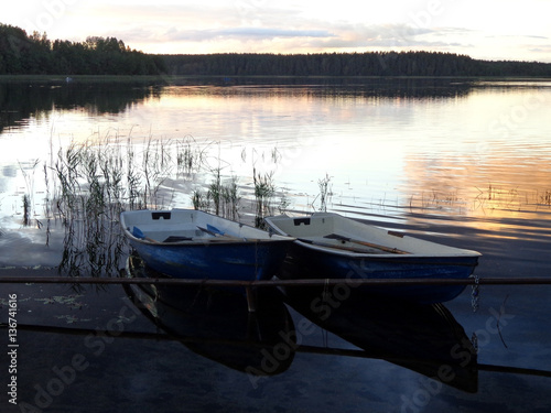 View of the lake in the evening time