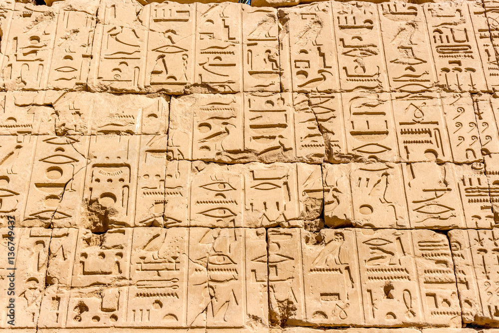 Ägypten Karnak Hieroglyphen StockFoto Adobe Stock