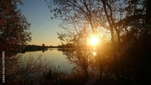 Coucher de soleil sur le lac