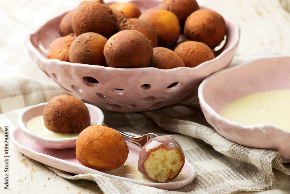 Quick Ricotta Doughnuts Quick Ricotta Doughnuts