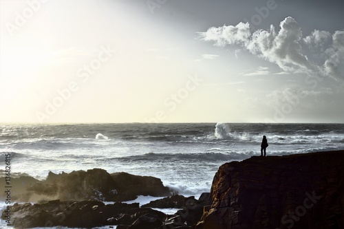 woman looking at the sea