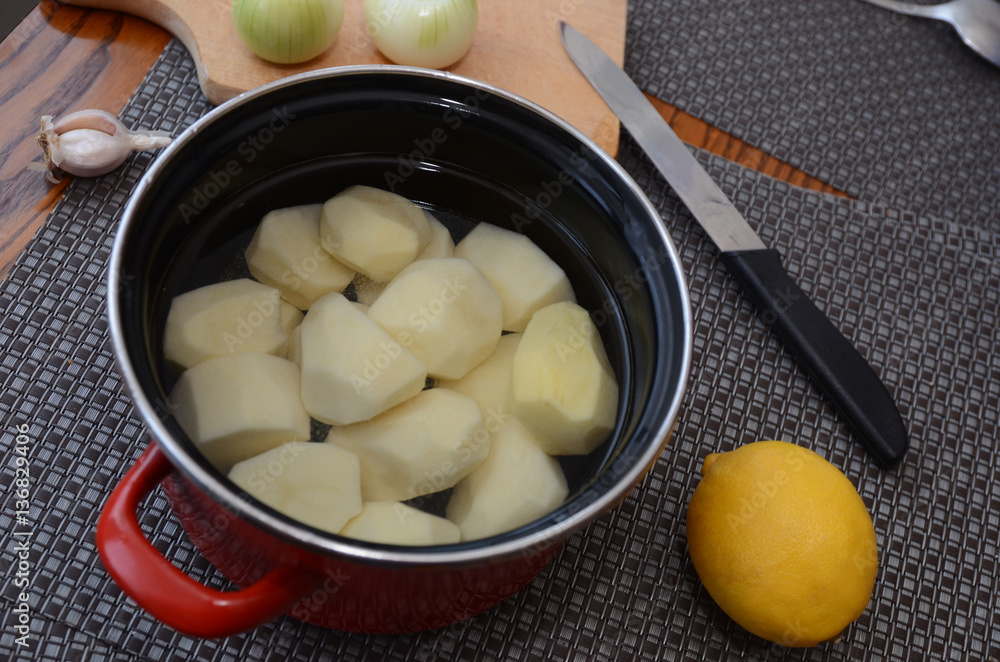 Raw potatoes Raw potatoes