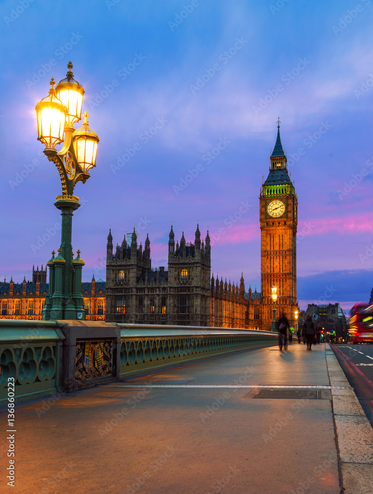 Fototapeta premium London - House of Parliament Night