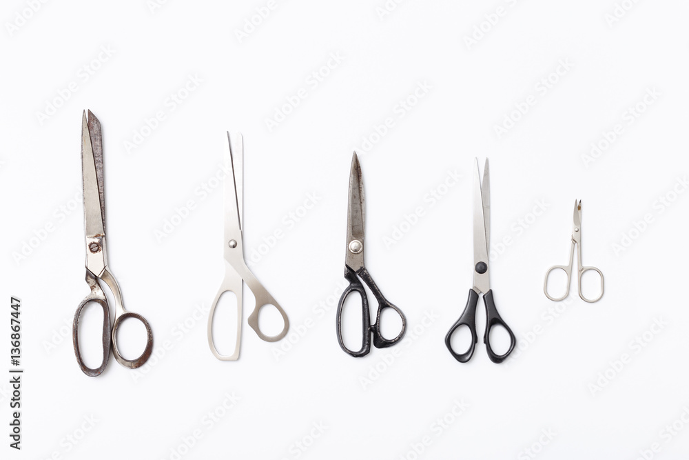 Many old scissors.