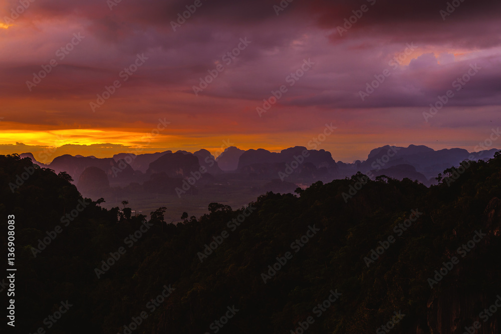 Tiger Cave Temple, Thailand. Picturesque observation point. Beau Tiger Cave Temple, Thailand. Picturesque observation point. Beau