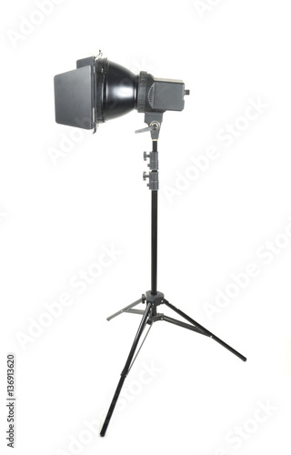 Pulse illuminator on tripod