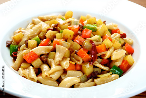 Fotografía Chinese Pasta Dish