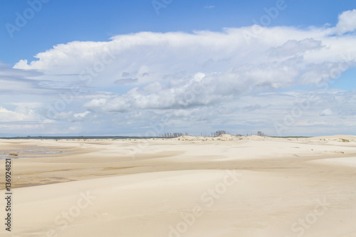 Dunes in the Tavares beach