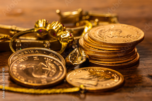Altgold, Nachlass, Goldschmuck, Zahngold, Erbe, Erbaschaft Kruegerrand, krügerrand Kruger Rand Gold, edelmetall, anlage, werte, depot, echtes gold, reines rold, erbschaft, golderbe, gold erben, 