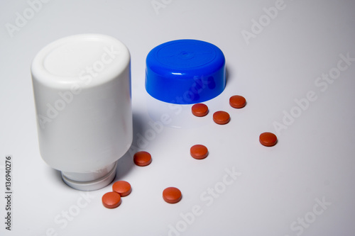 This is a simple picture of pills on a white background.