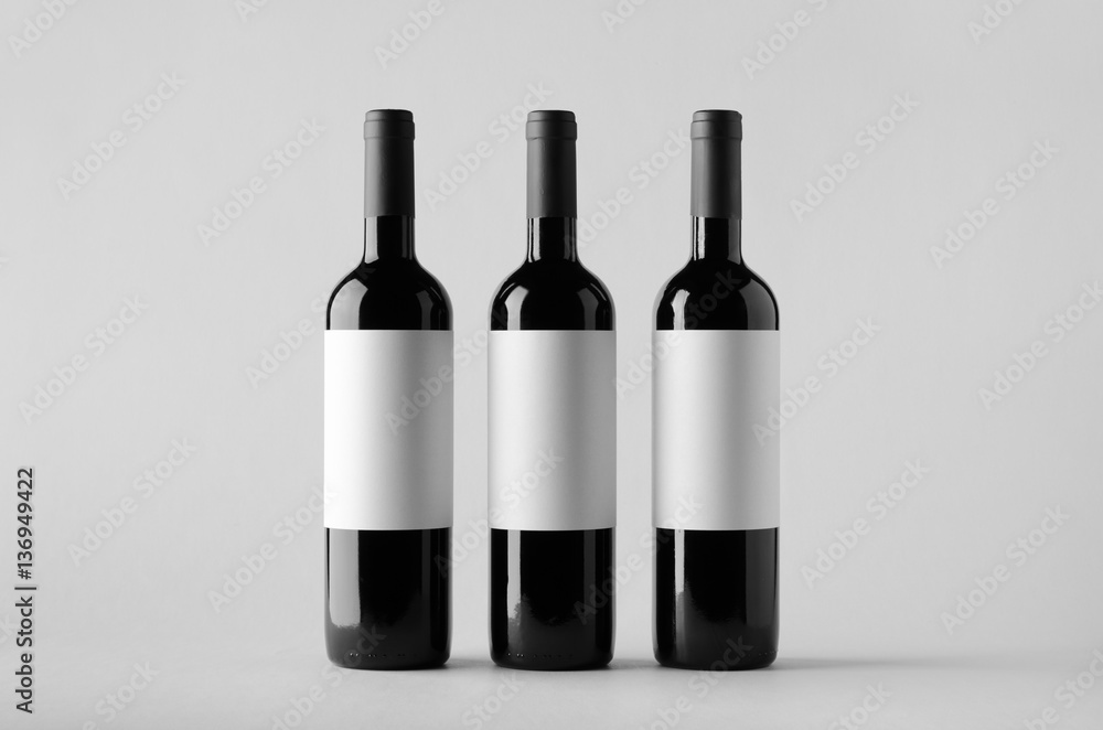 Fotografie Wine Bottle Mock-Up - Three Bottles. Blank Label