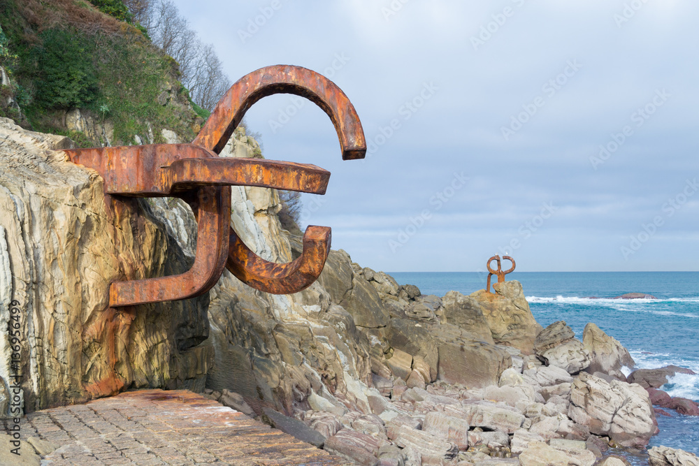 Fototapeta premium The Comb of the wind in San Sebastian