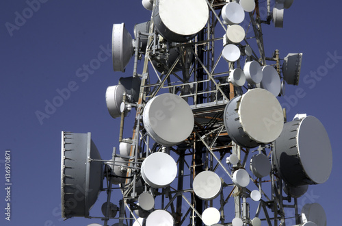 Mobile phone network 