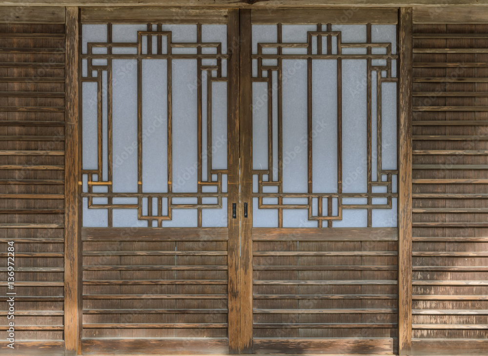 Fototapeta premium Japanese sliding paper door