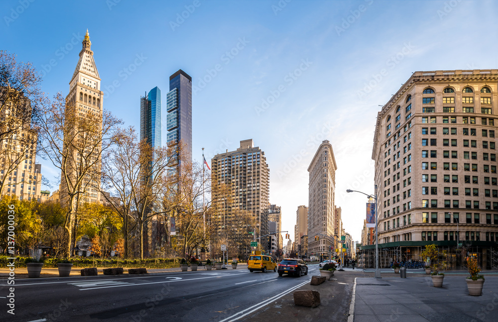 Naklejka premium Budynki wokół Madison Square Park - Nowy Jork, USA