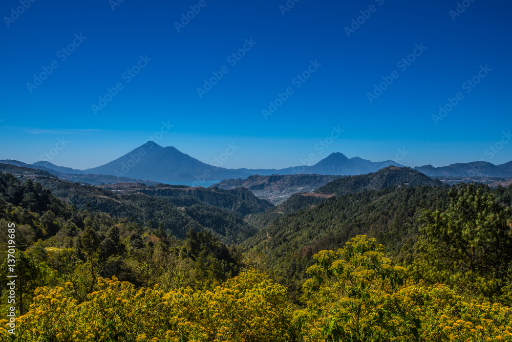 Fototapeta premium VISTA LAGO DE ATITLÁN