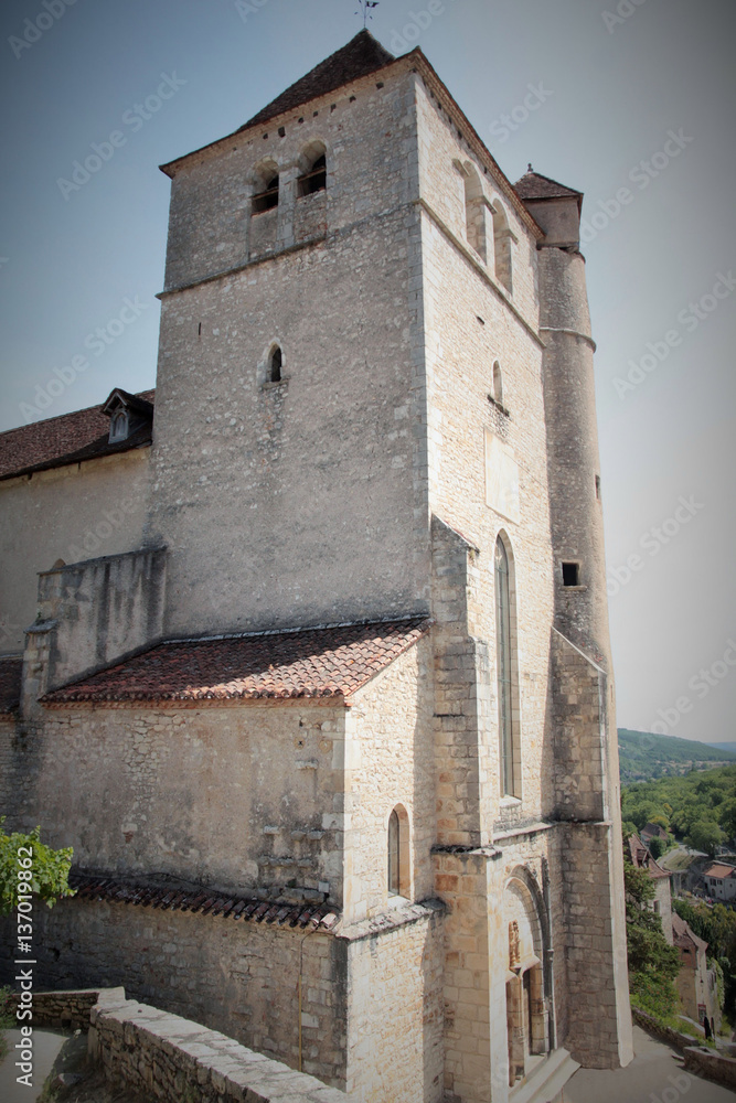 Lot, clocher de l'église de Saint-Cirq Lapopie 