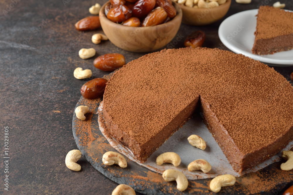 Raw vegan chocolate cake Raw vegan chocolate cake
