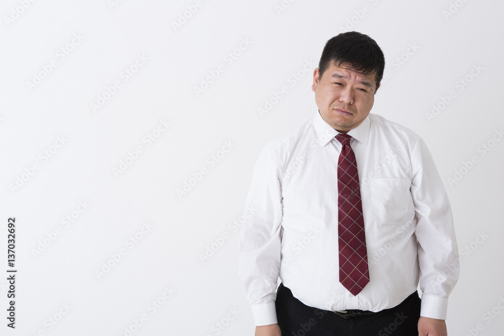 スーツを着た男性 スーツを着た男性