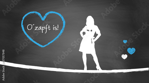 Oktoberfest | Frau im Dirndl auf Schiefertafel | O´zapft is!
