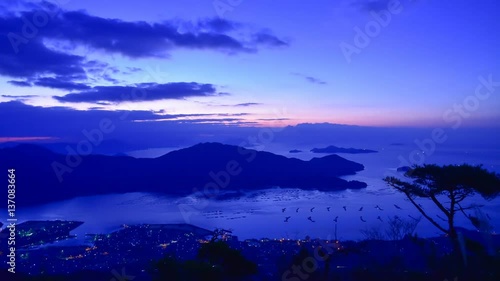 瀬戸内海の夜景～夜明け　経小屋山からの眺め