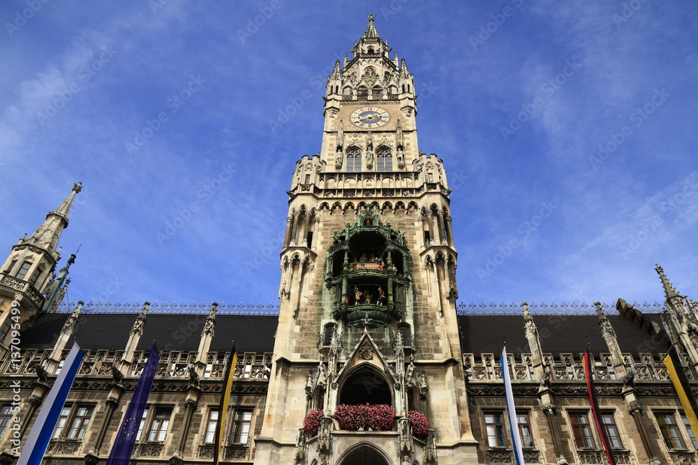 Fototapeta premium New Town Hall (Rathaus) in Marienplatz