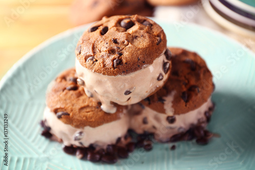 Wallpaper Mural Delicious cookies with ice cream and chocolate chips on plate, closeup Torontodigital.ca